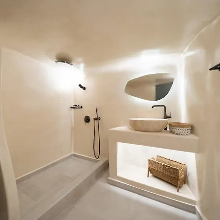 Splendid Santorini With Sea View And Hottub * Oia (Santorini)