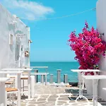 Villa Splendid Santorini With Sea View And Hottub *
